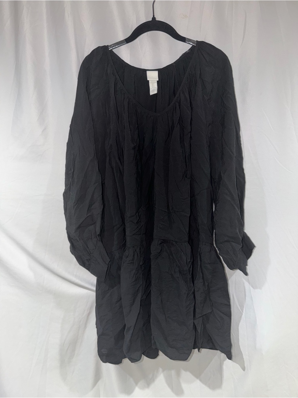 H&M Dress Flowy Long Sleeve Tunic Dress 1 Tier Midi V Neck Black Solid Dress L
